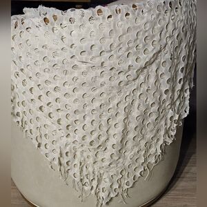 NWOT - Cream Lace Fringed Cutout Shawl